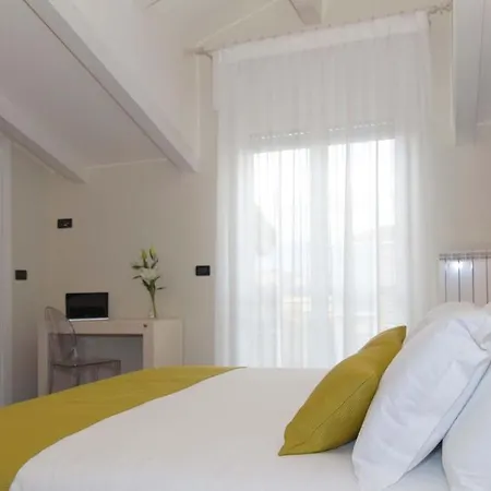 Alojamento de Acomodação e Pequeno-almoço Pepe's Nichelino