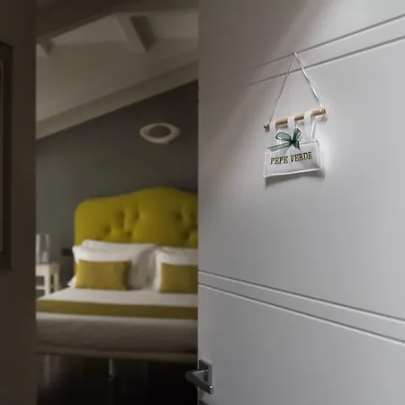 Pepe's 3*